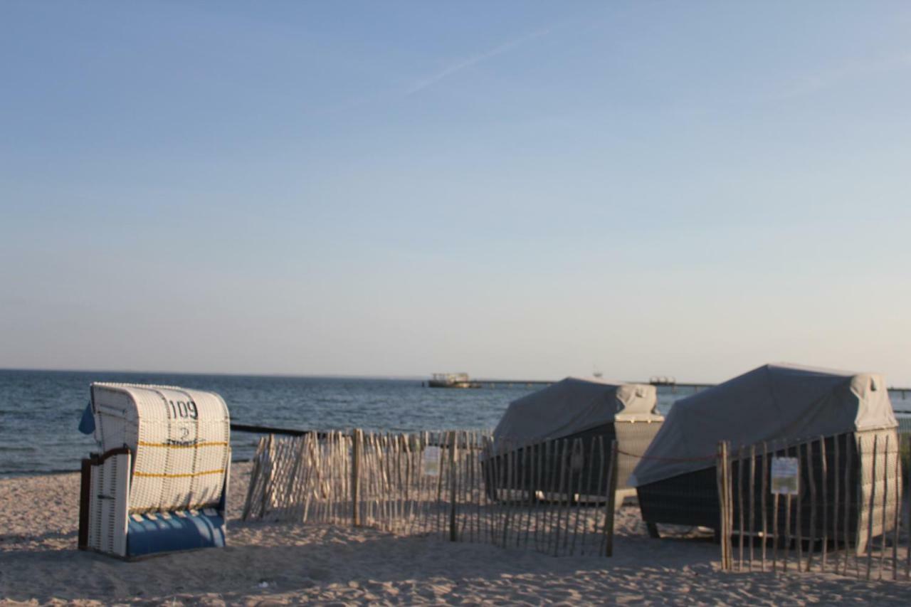 Strandlaeufer Im Kirschgarten Kellenhusen Exterior foto