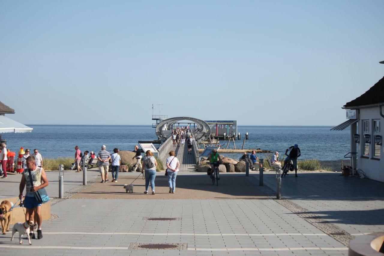 Strandlaeufer Im Kirschgarten Kellenhusen Exterior foto
